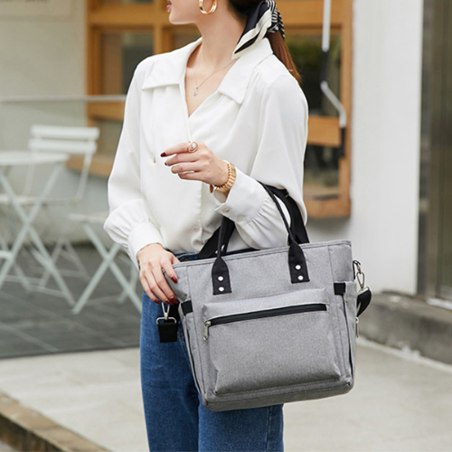 glaciere souple isotherme femme mannequin