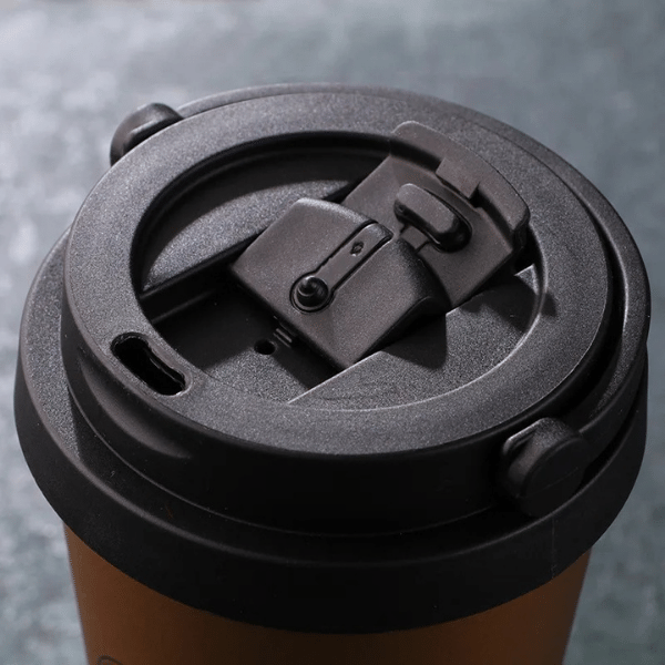 Mug isotherme facile utilisation