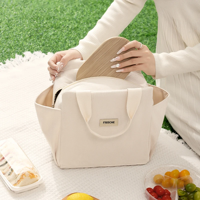 sac isotherme en velours beige