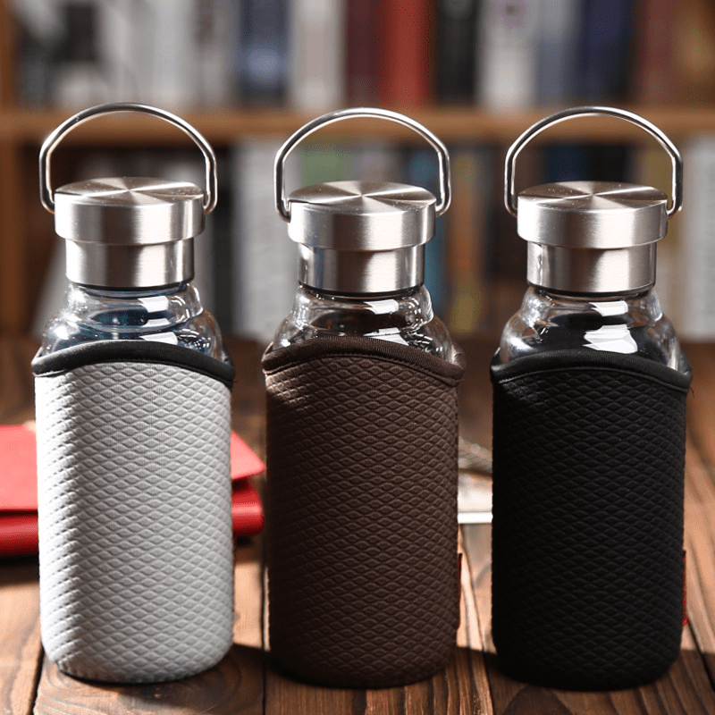 gourde en verre bouchon inox trois couleurs disponibles
