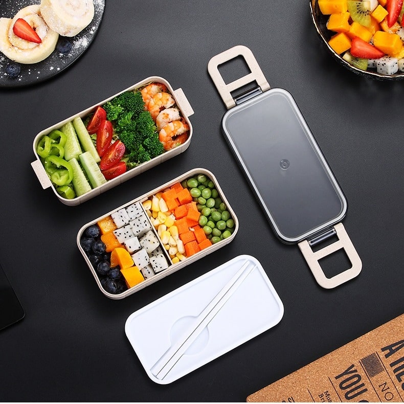 lunch box bento japonais avec aliment healthy