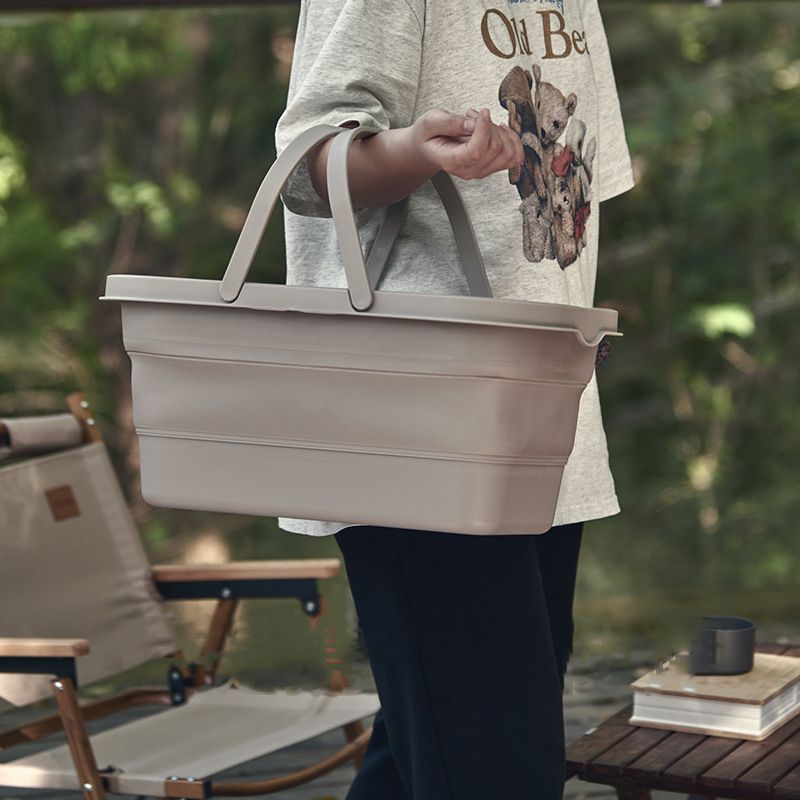 femme exterieur panier picnic